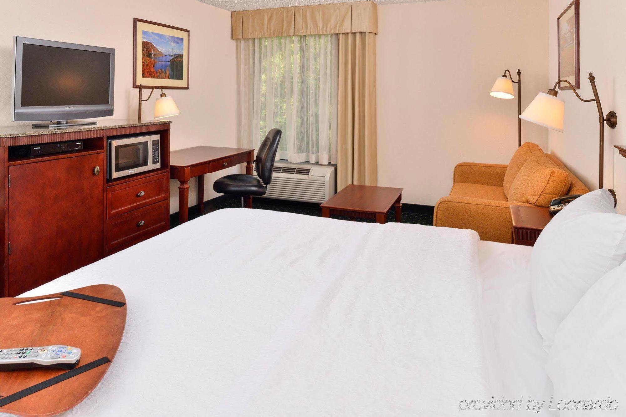 Hampton Inn Fishkill Buitenkant foto