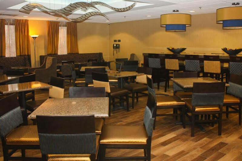 Hampton Inn Fishkill Buitenkant foto
